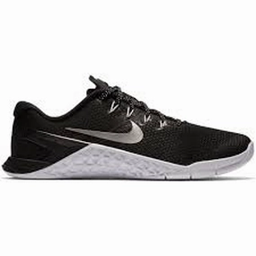 Best Basketball Shoes Available Metcon 4 Women Size 7 (Black/Silver) Sale