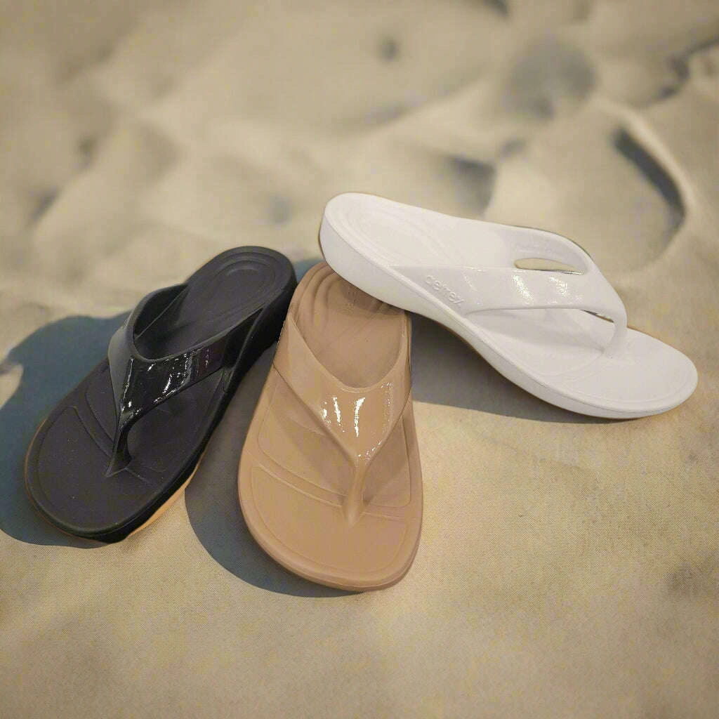 AETREX - Maui Slip On Moccasin