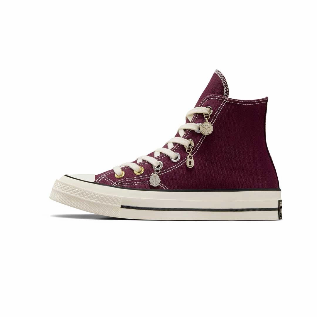 Shoe Choo Train Converse - Women's Chuck 70 Luck Charms High Top Shoes (A13405C)
