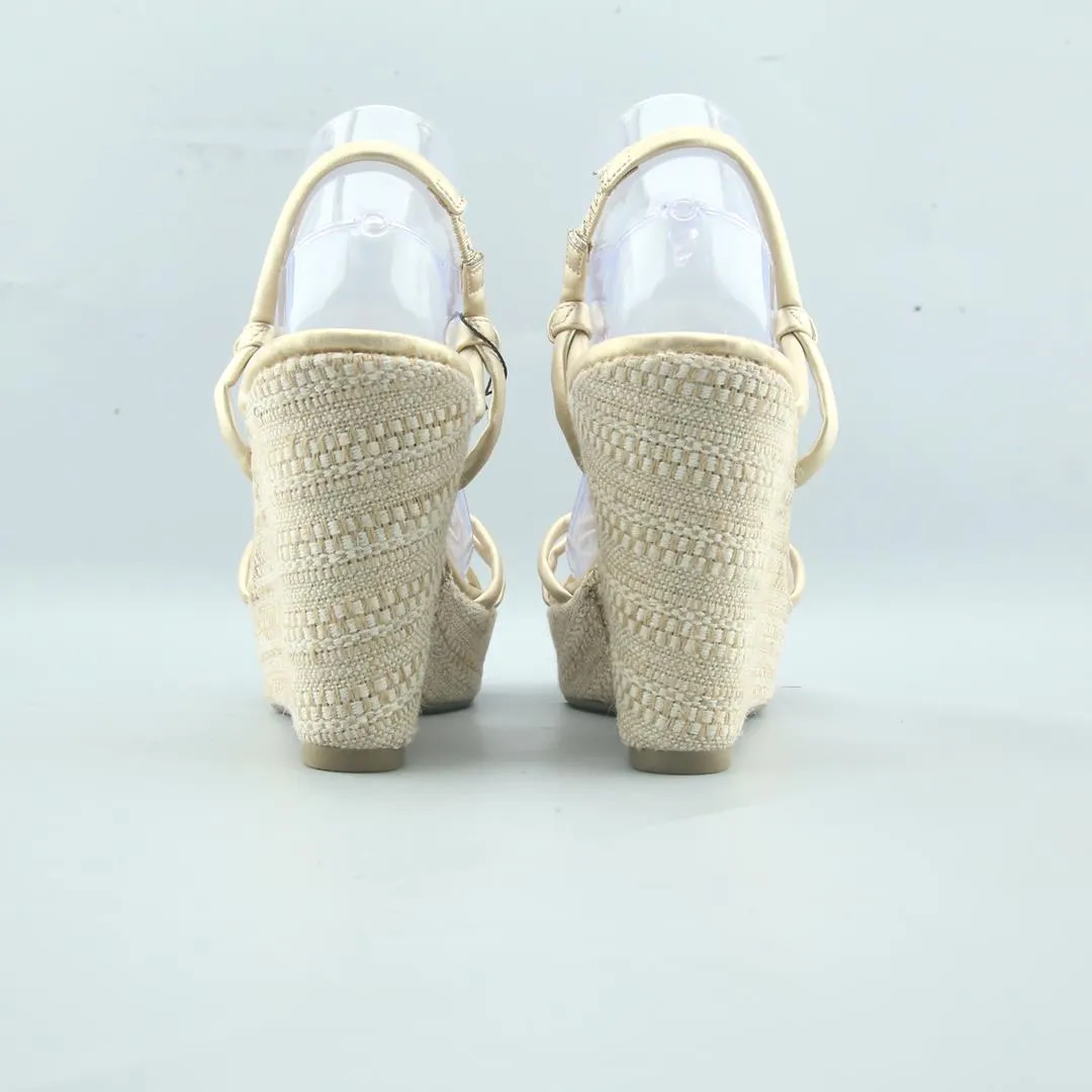 Wide Toe High Heels SFERA .