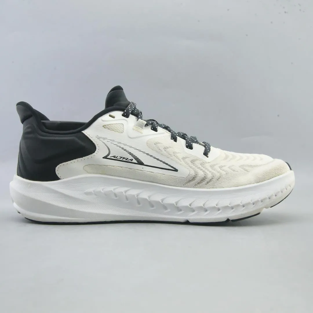 ALTRA TORIN 7 Pokemon Leaf Green Running Shoes