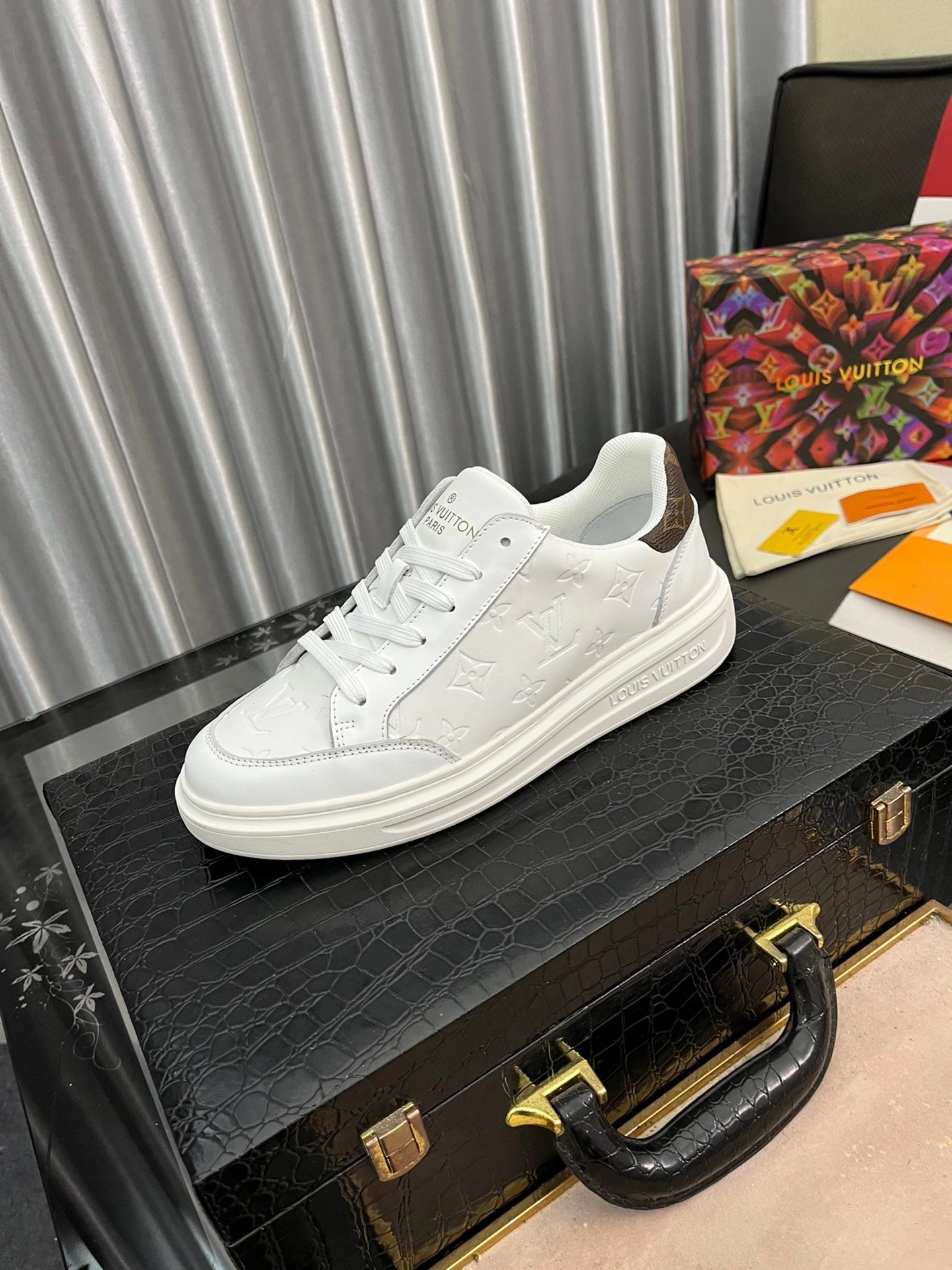 MSE068 LB Luxembourg Sneakers / size7-12 Slip On Wedge Sneakers