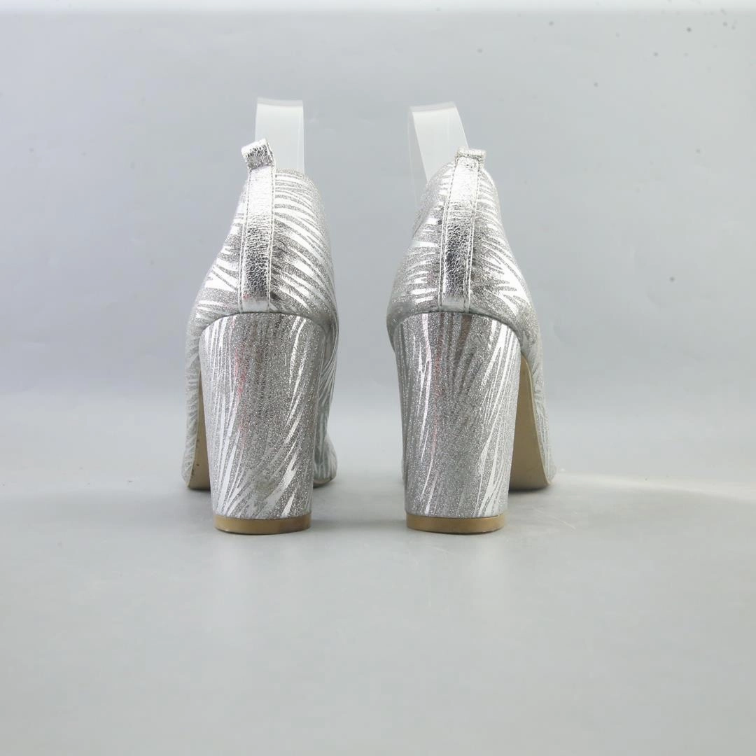 High Heeled Timberland Boots AMERICAN BRAND .