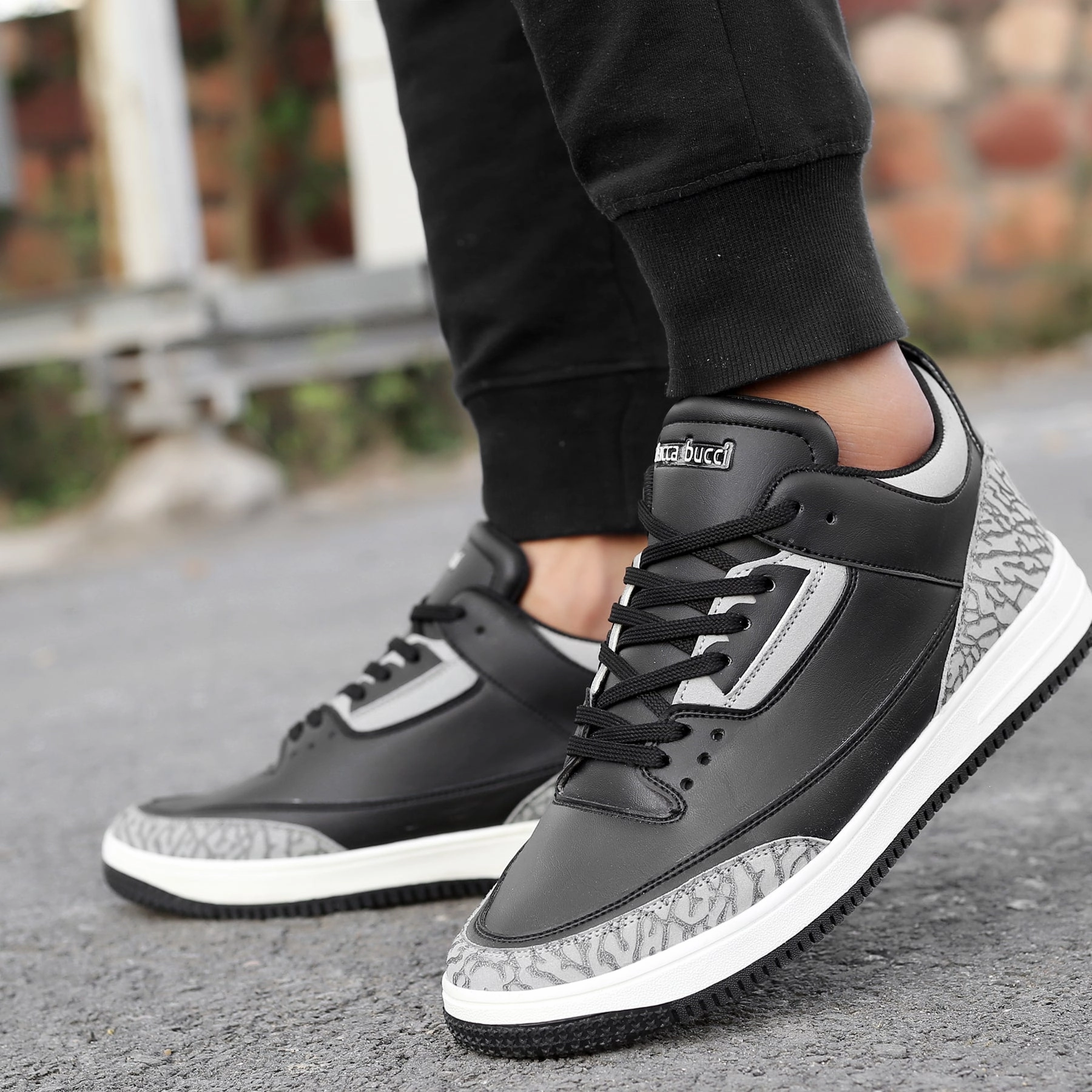 Bacca Bucci Vortex Embroidered Sneakers