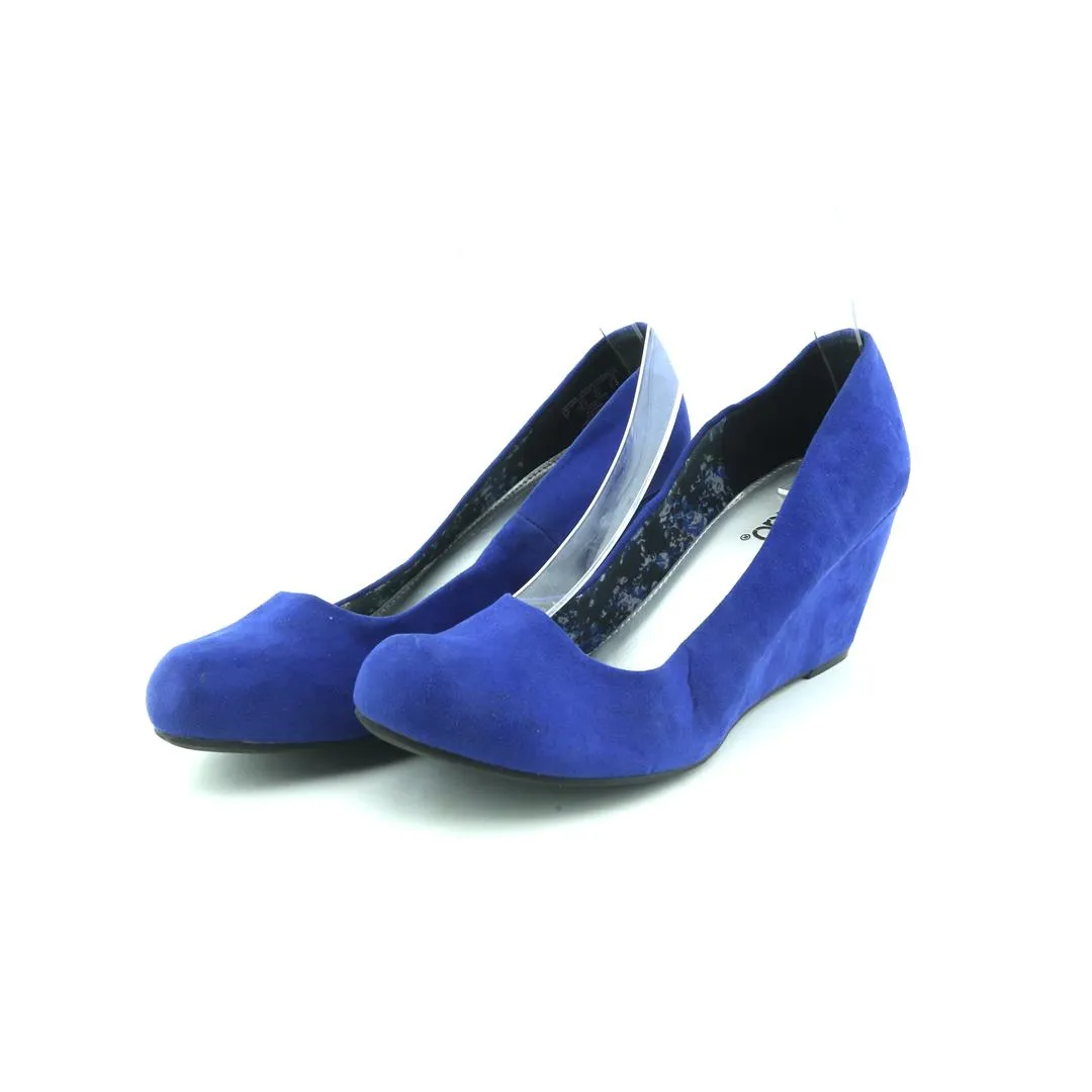 High Heels In Bed BONGO HAGAN