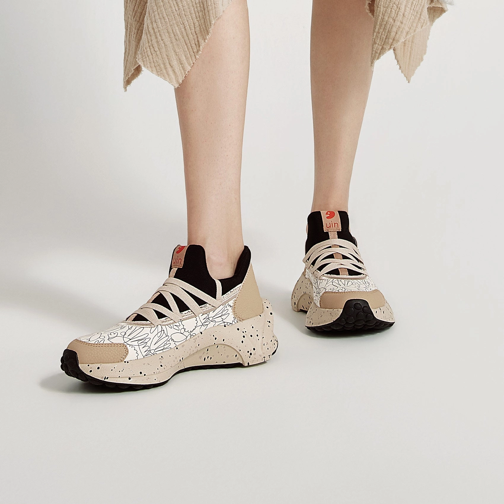 Hand-painted Leaves Sevilla VI Women Sneakers With Lace