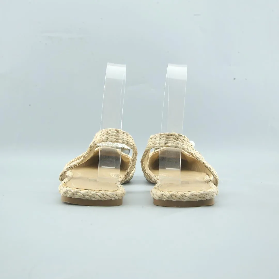 Flat Shoes With Peep Toe ZARA. .