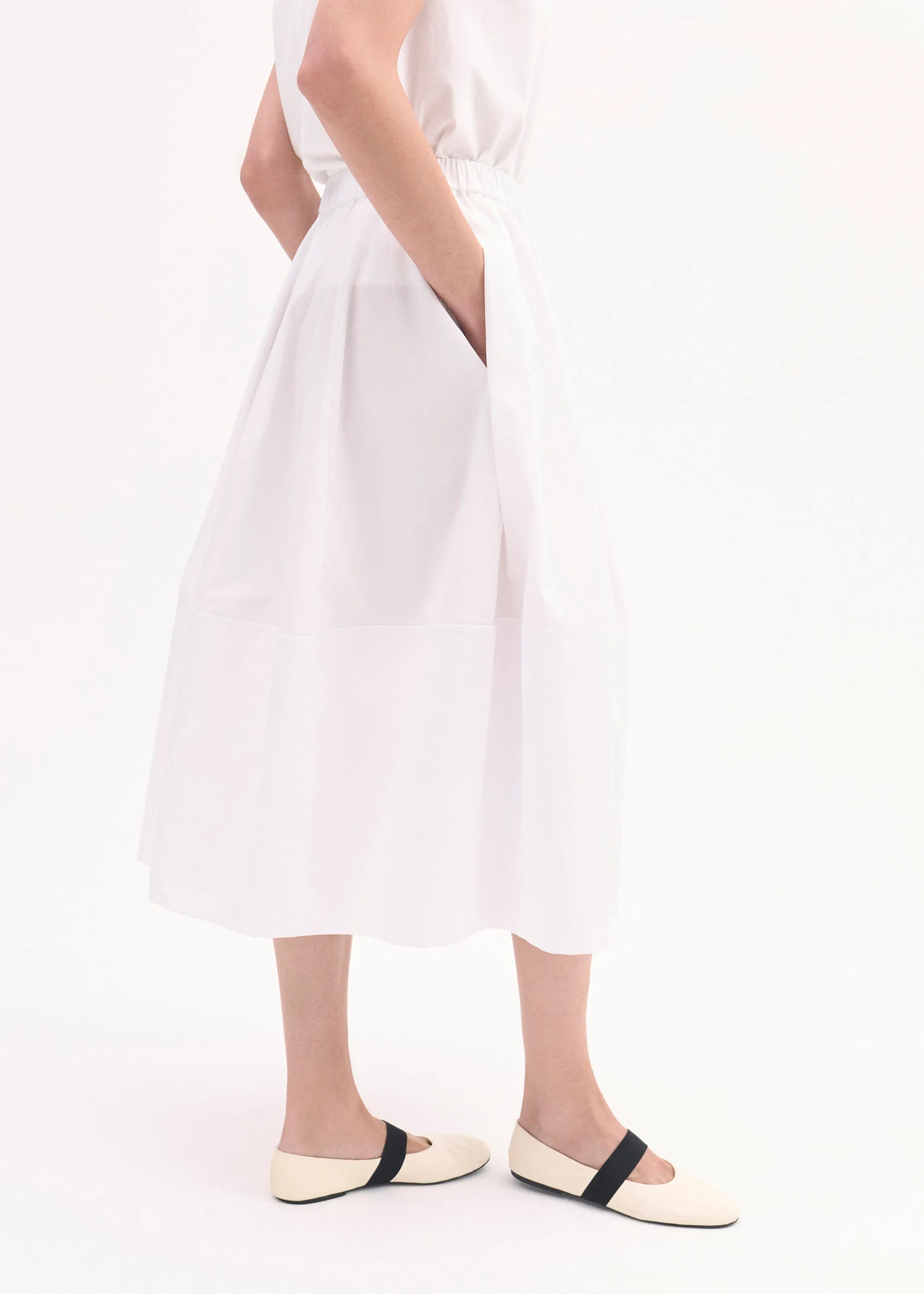 Elastic Ballerina Flat in Ivory Moccasin Flats Shoes