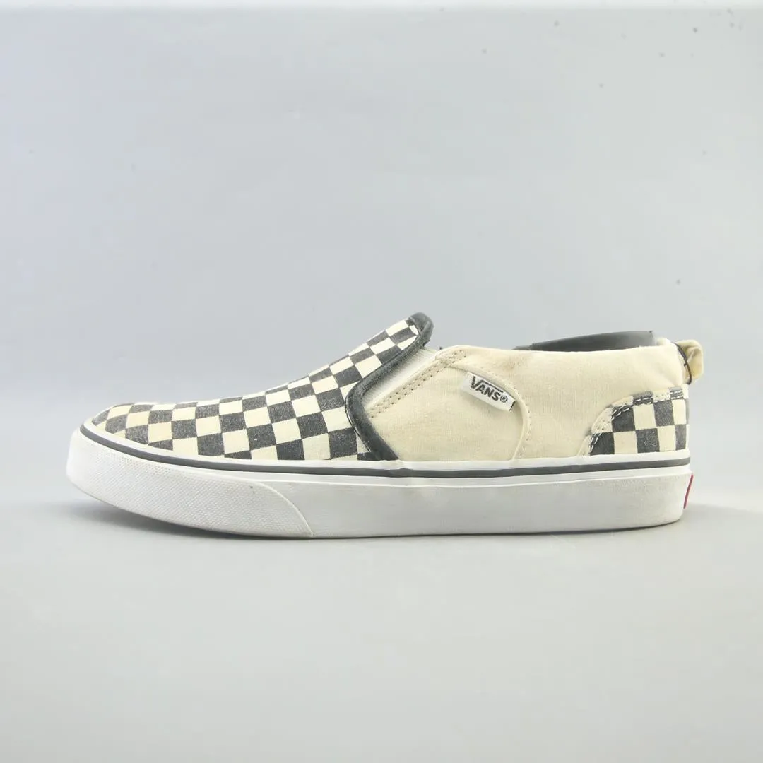 VANS CLASSIC  CHECKERBOARD Wide Fit Skechers Slip Ons > Wide Fit Slip Ons