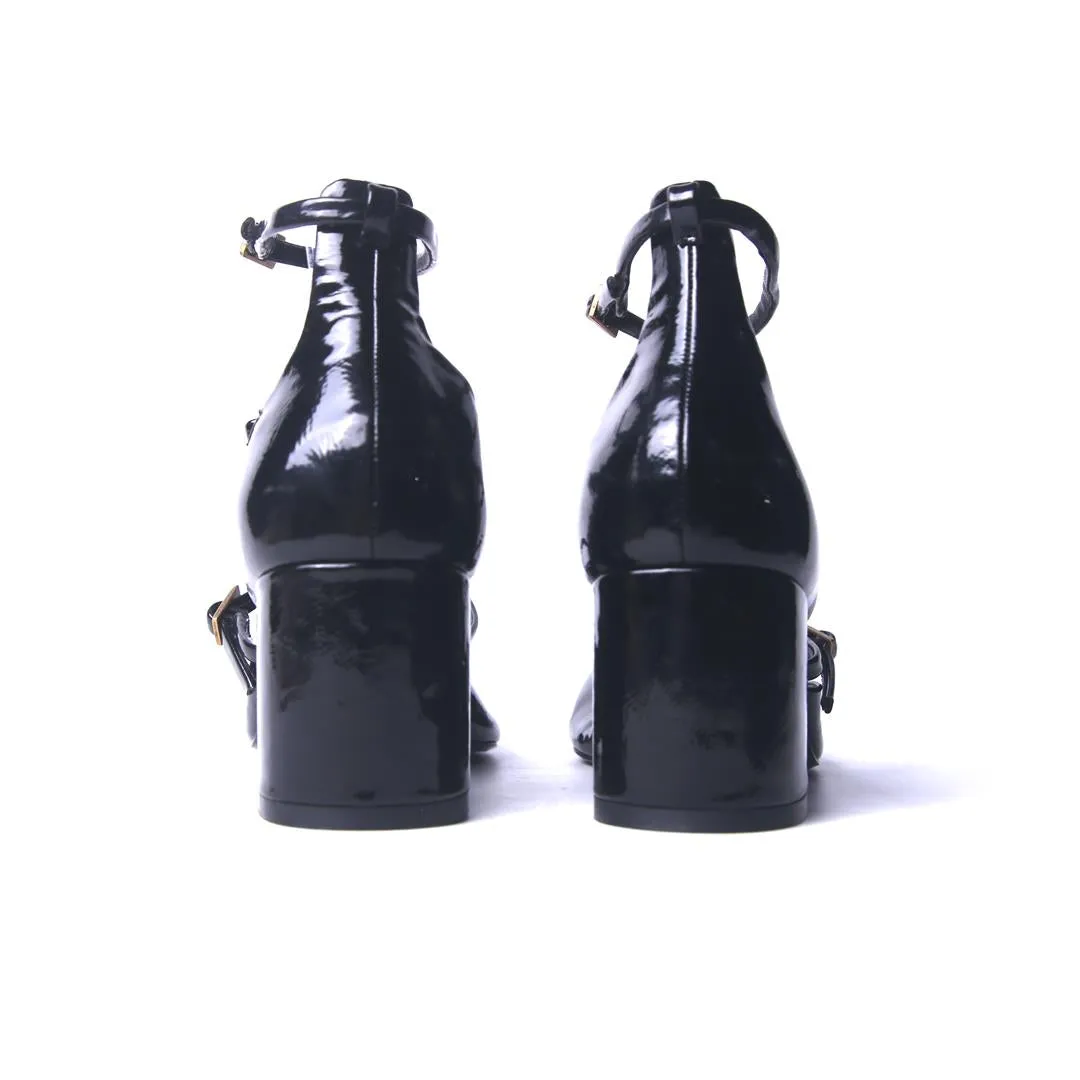 ZARA. . High Heel Sketches