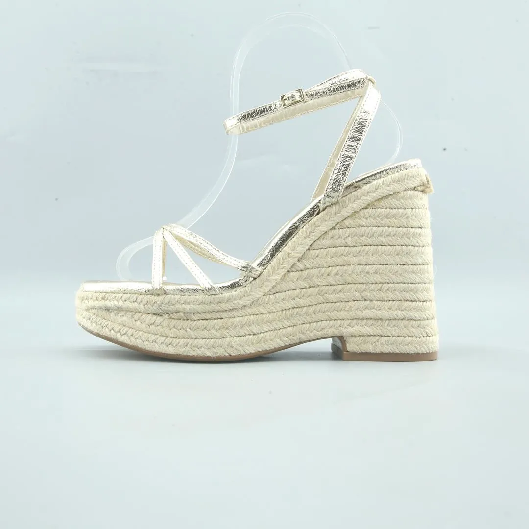 Ankle Strap Heels ZARA. .