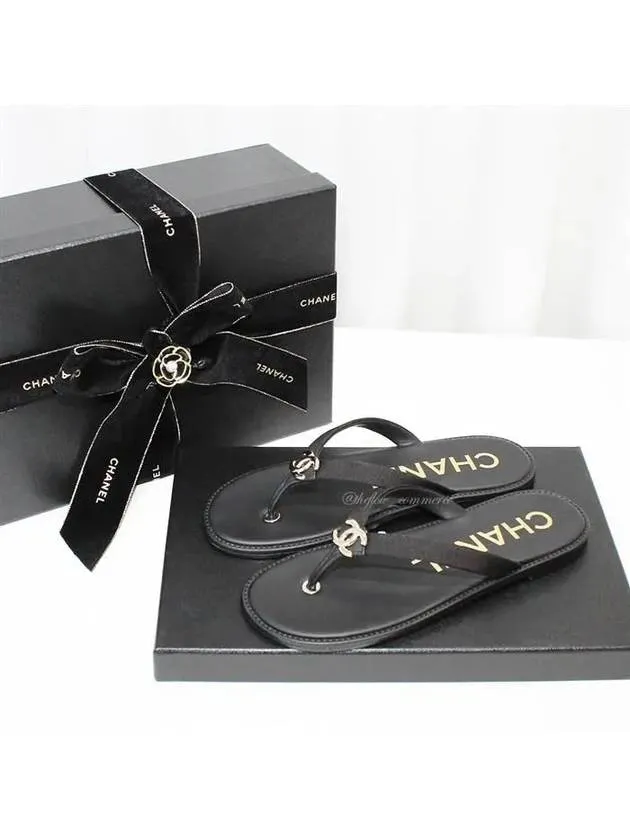 WoMen's CC Logo Flip Flops Black Chanel Skull Flip Flops