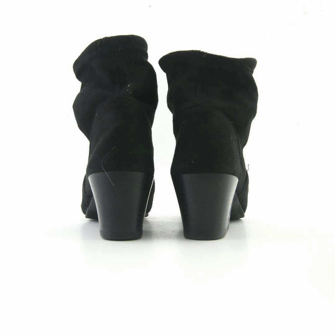 High Heel Or High Heels AMERICAN BRAND .