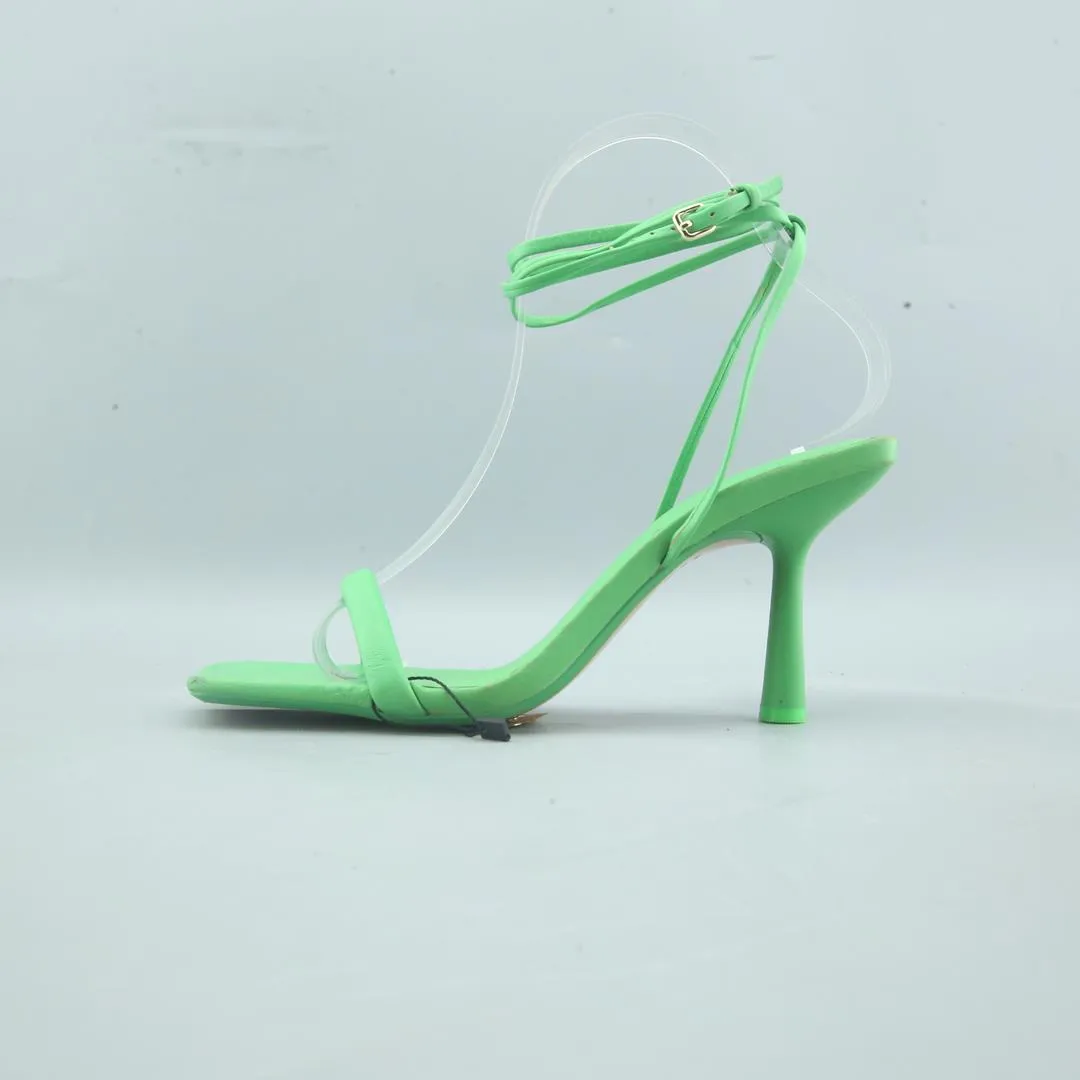 High Heel Stapler ZARA. .