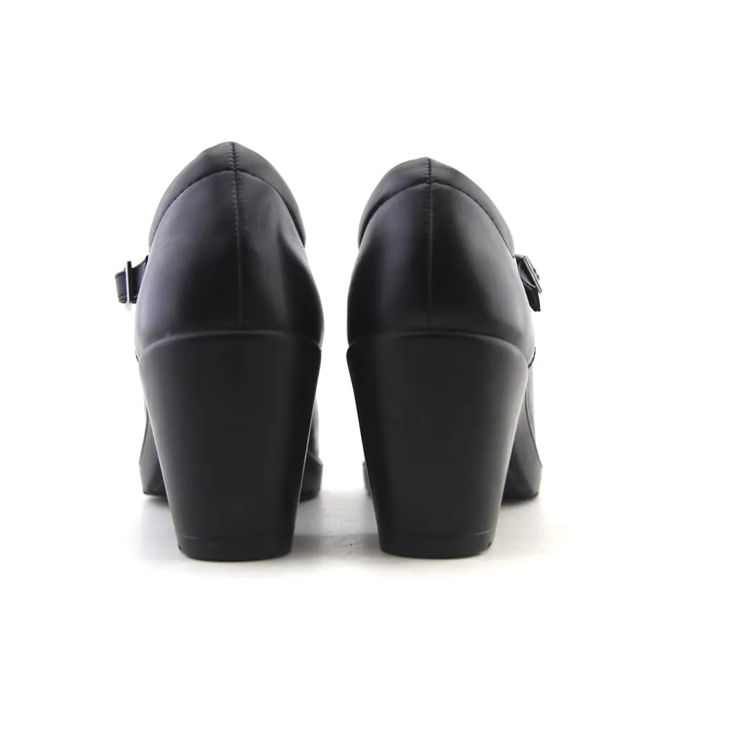 DREAM PAIRS  . High Heels For Dogs