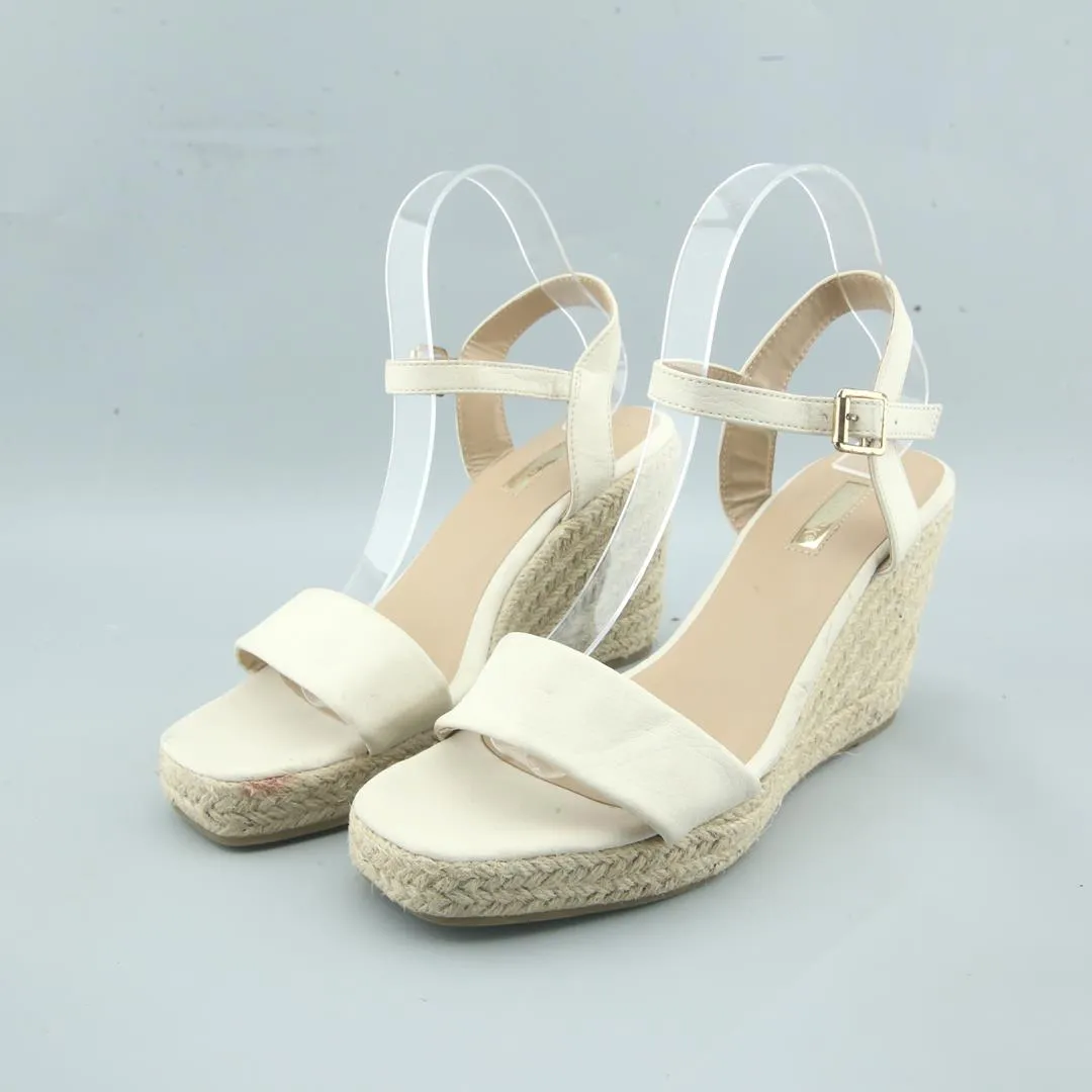 High Heels And Nylons PRIMARK .