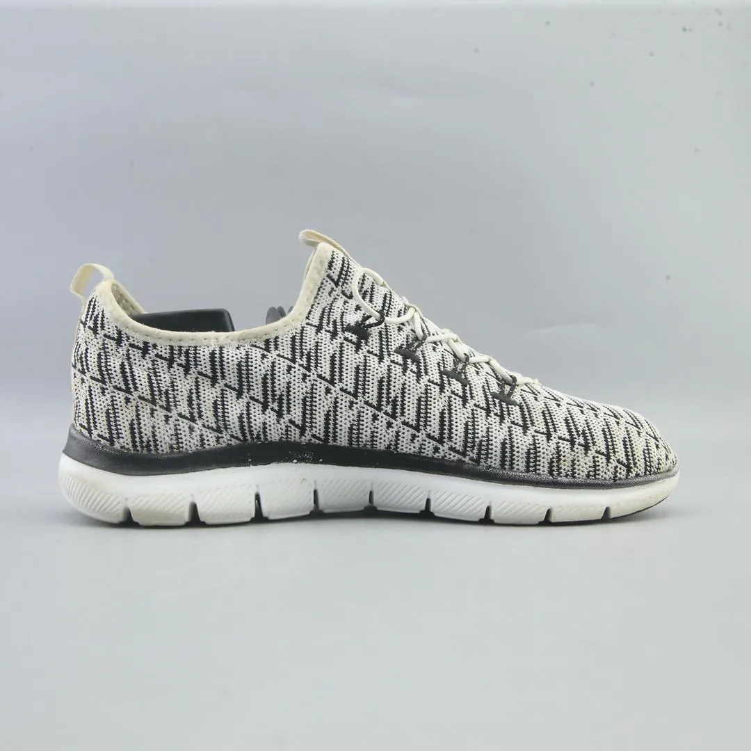 SKECHERS FLEX APPEAL 2.0 INSIGHT Slip On Safety Toe