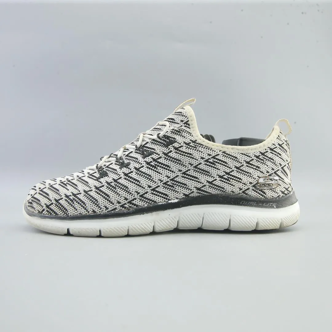 SKECHERS FLEX APPEAL 2.0 INSIGHT Cowboy Slip On Shoes