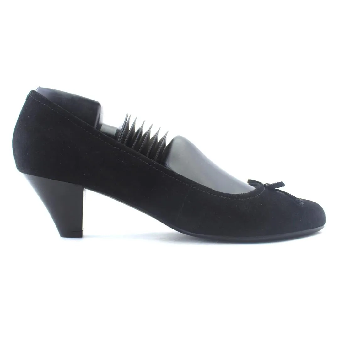 Gold Shoes Heels ECCO .