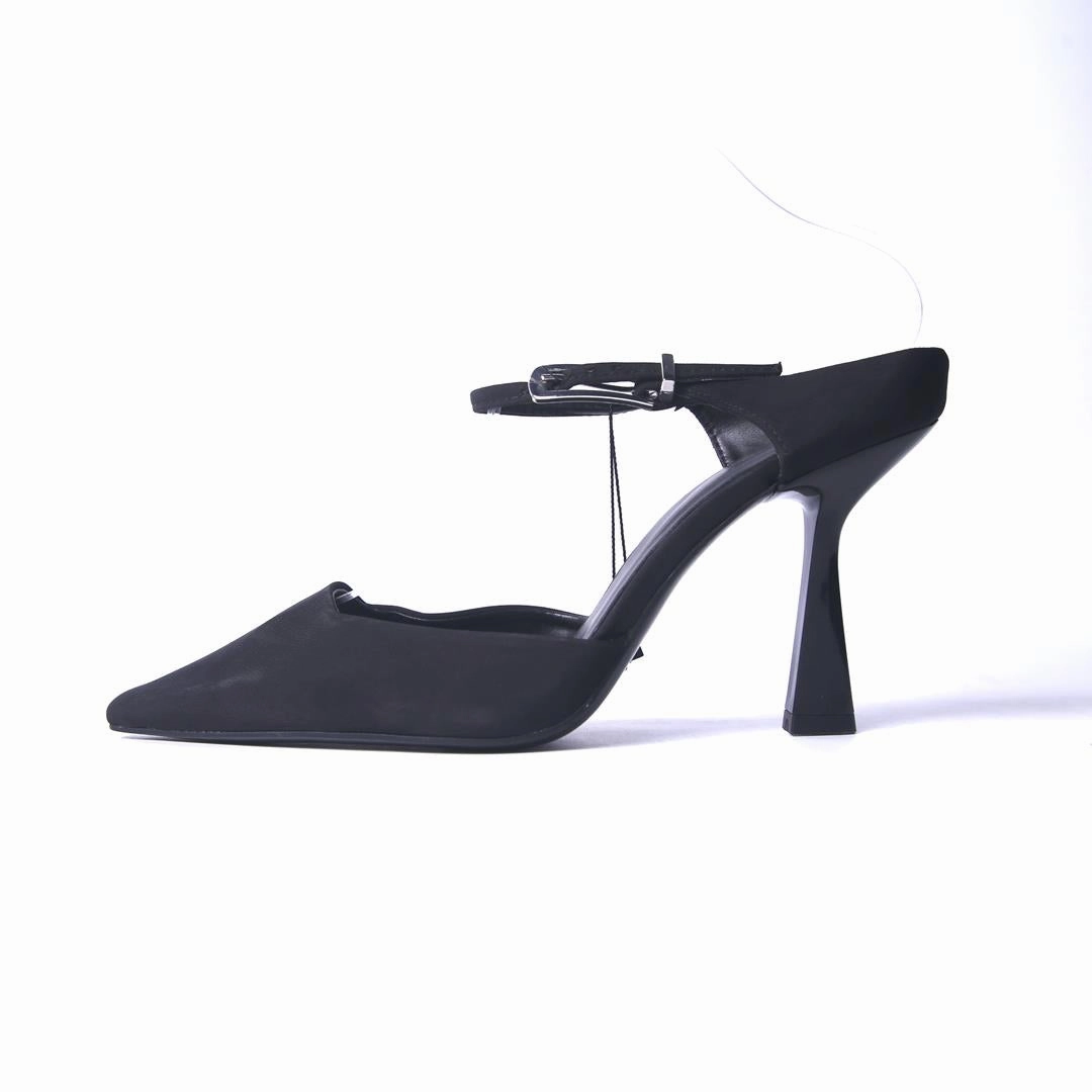 ZARA. . High Heels And Toes