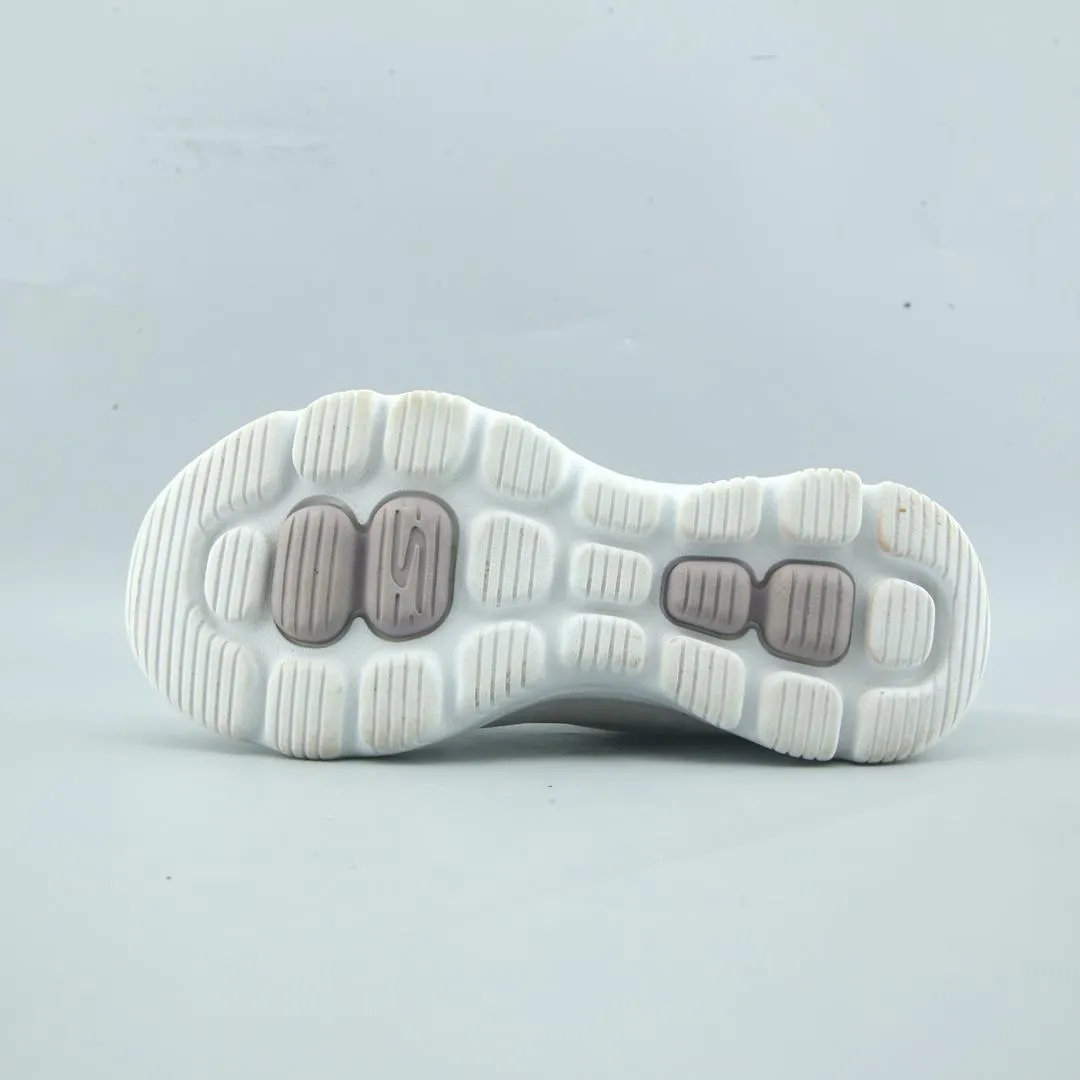 Best Marathon Running Shoes SKECHERS  GO WALK EVOLUTION ULTRA