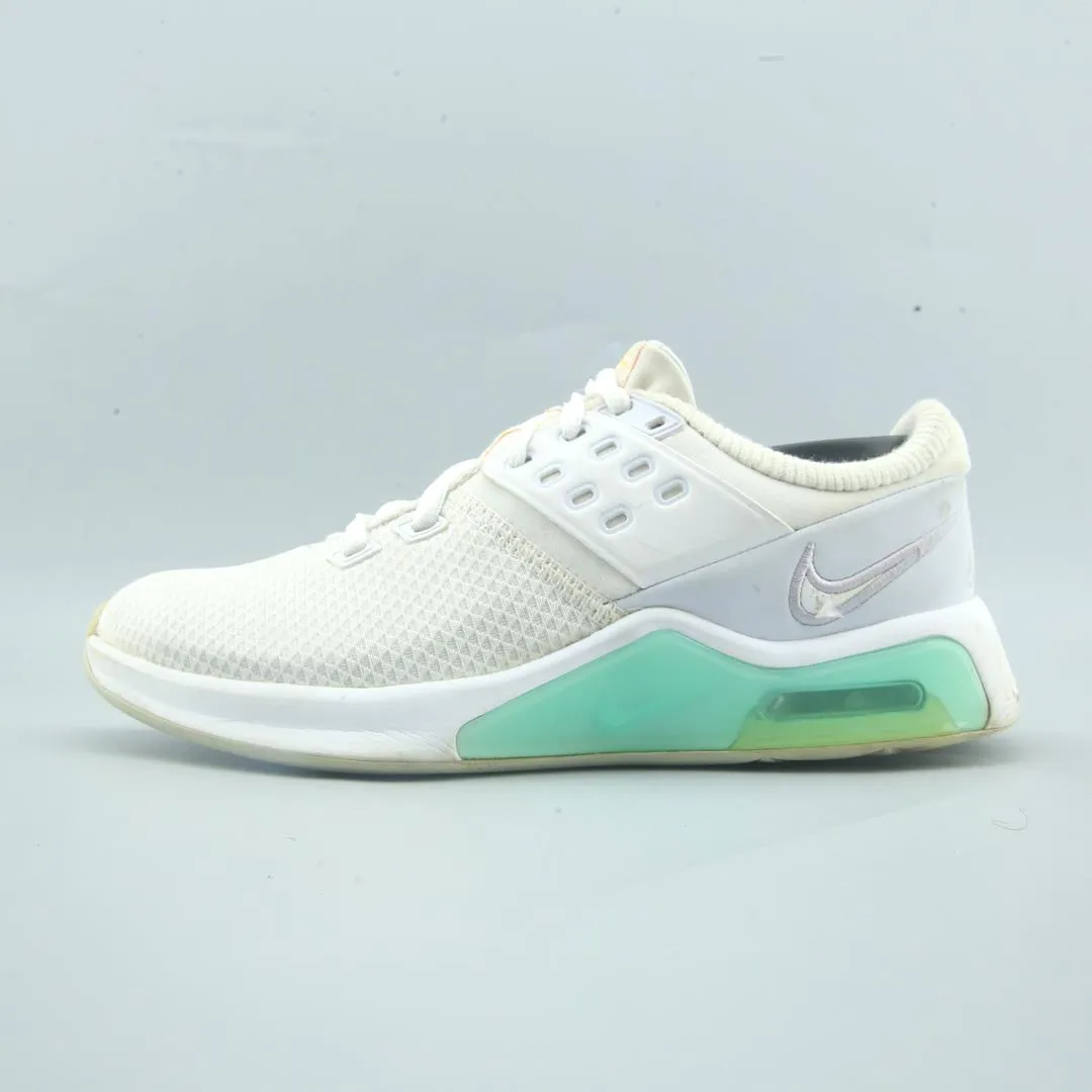 NIKE  AIR MAX BELLA TR 4 Lite Racer Adapt Running Shoe