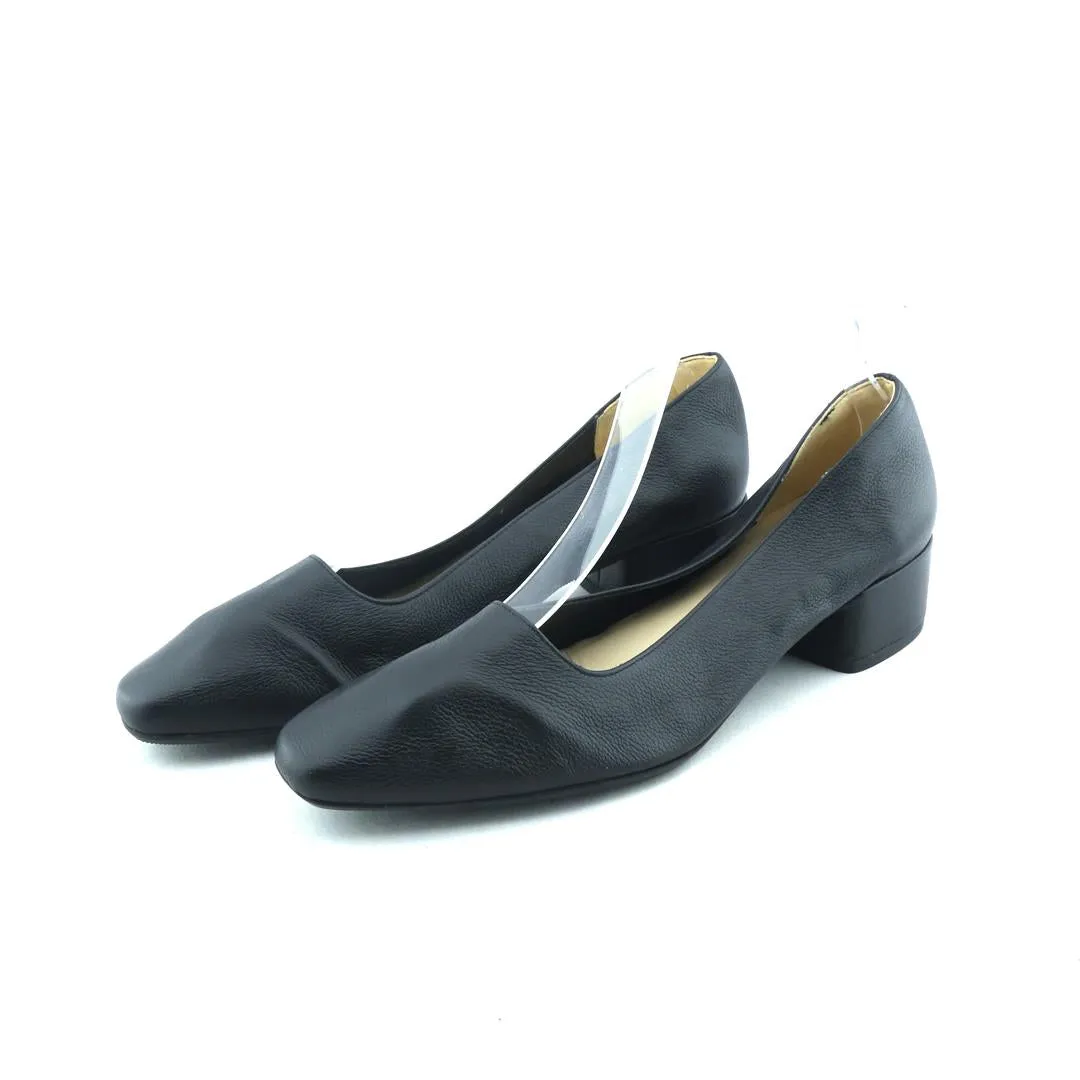 High Heels Pointed Toe EVERLANE .