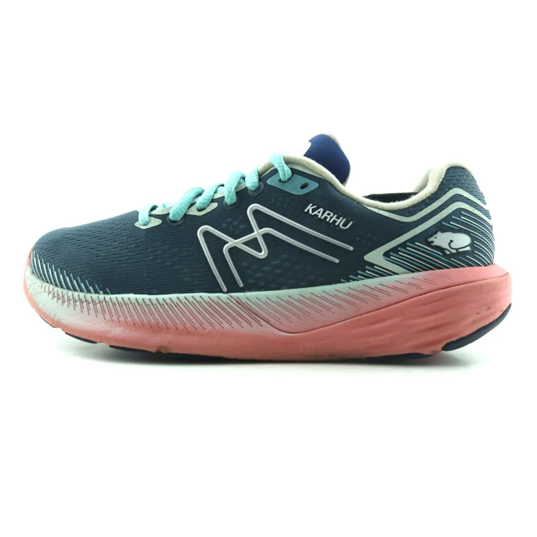 Old Running Shoes KARHU IKONI 2.5