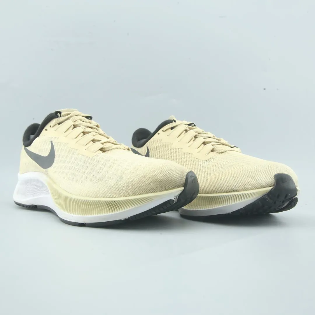 NIKE AIR ZOOM PEGASUS 37 Carbon Plated Running Shoe