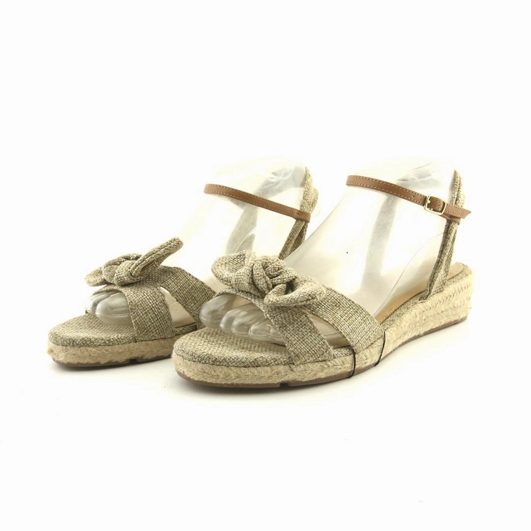 TALBOTS . Busty In High Heels