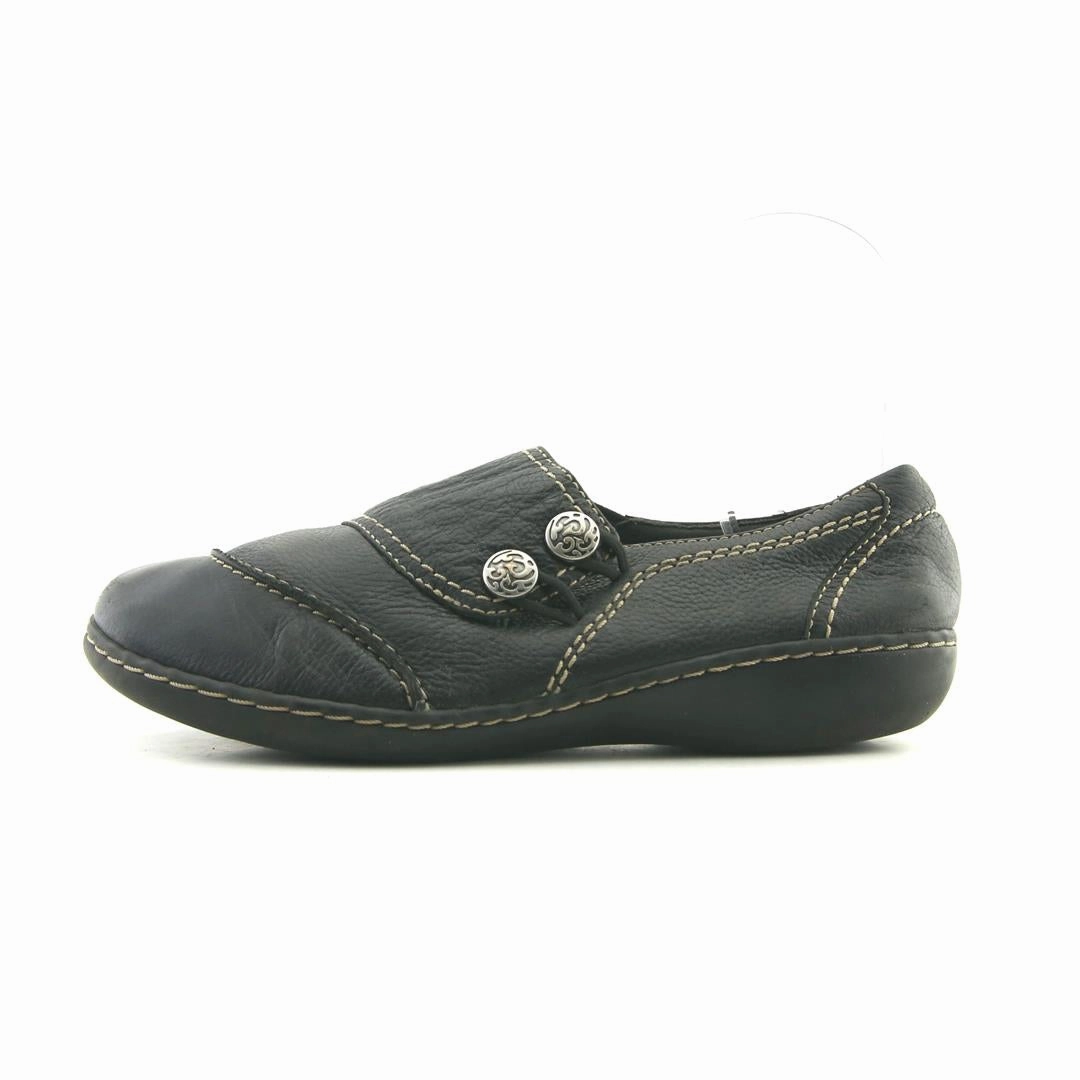 CLARKS ASHLAND ALPINE Ladies Slip On Shoes