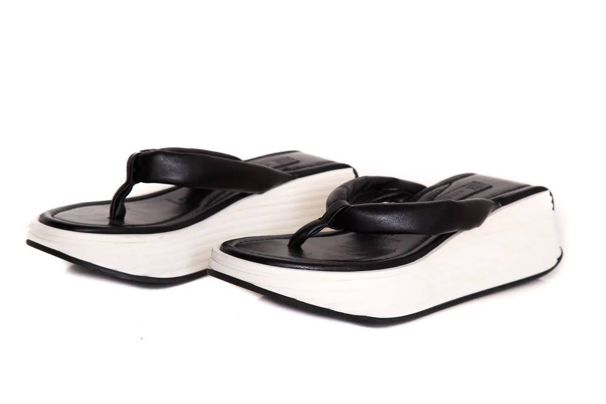 Orthopedic Sandals Givenchy Black & White Leather Sandals SZ 39