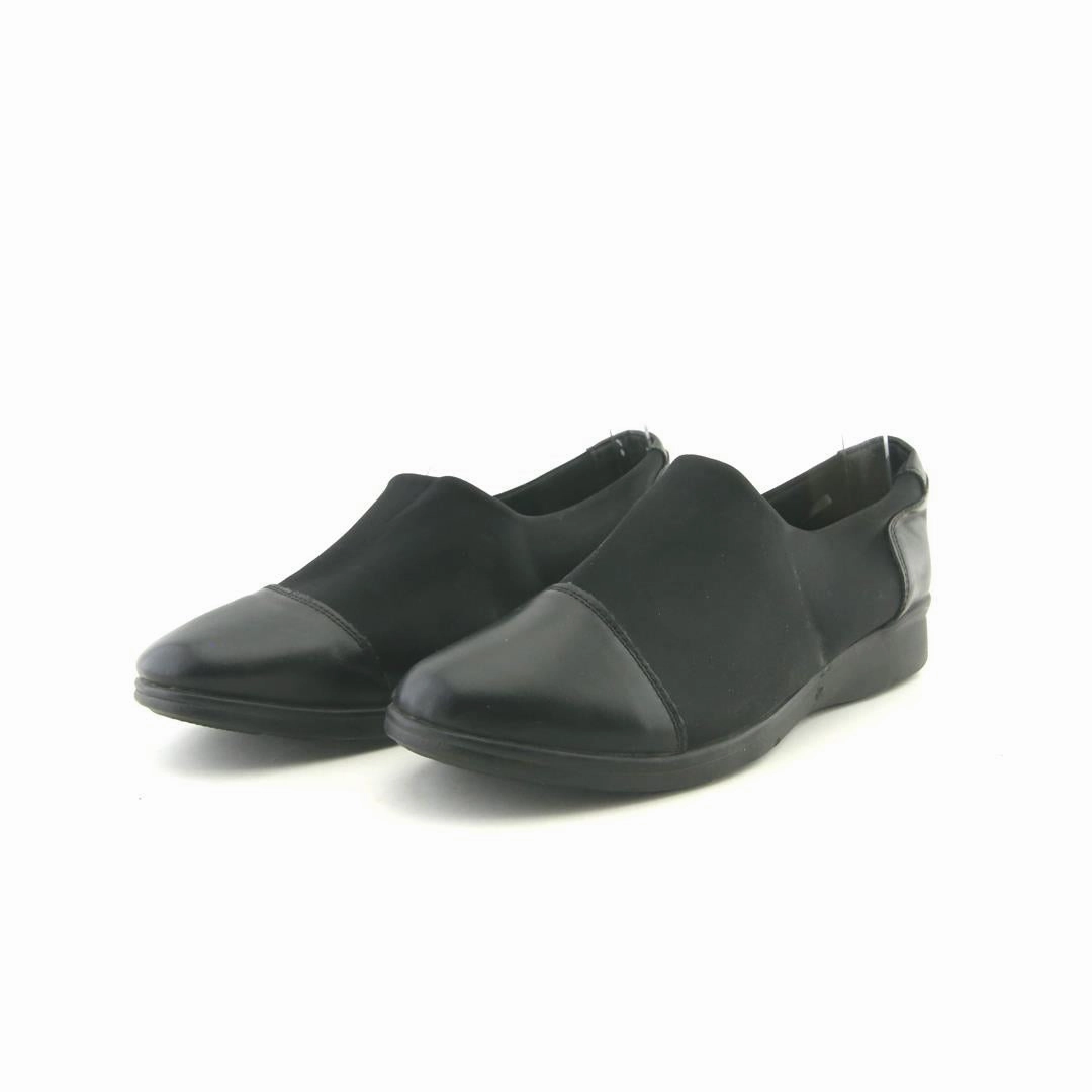 Casual Slip Ons Hands Free Slip On GC   MADISHA