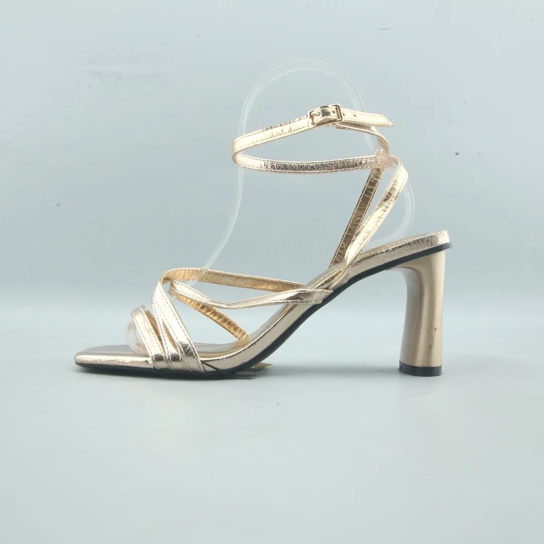 BERSHKA . Arch Support For High Heel Shoes