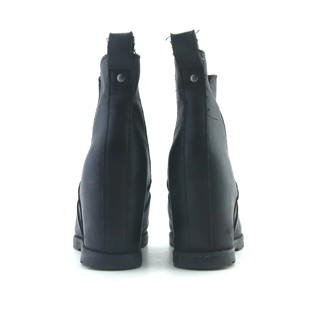 UNIVERSAL THREAD . Wedge Heel Knee Boots