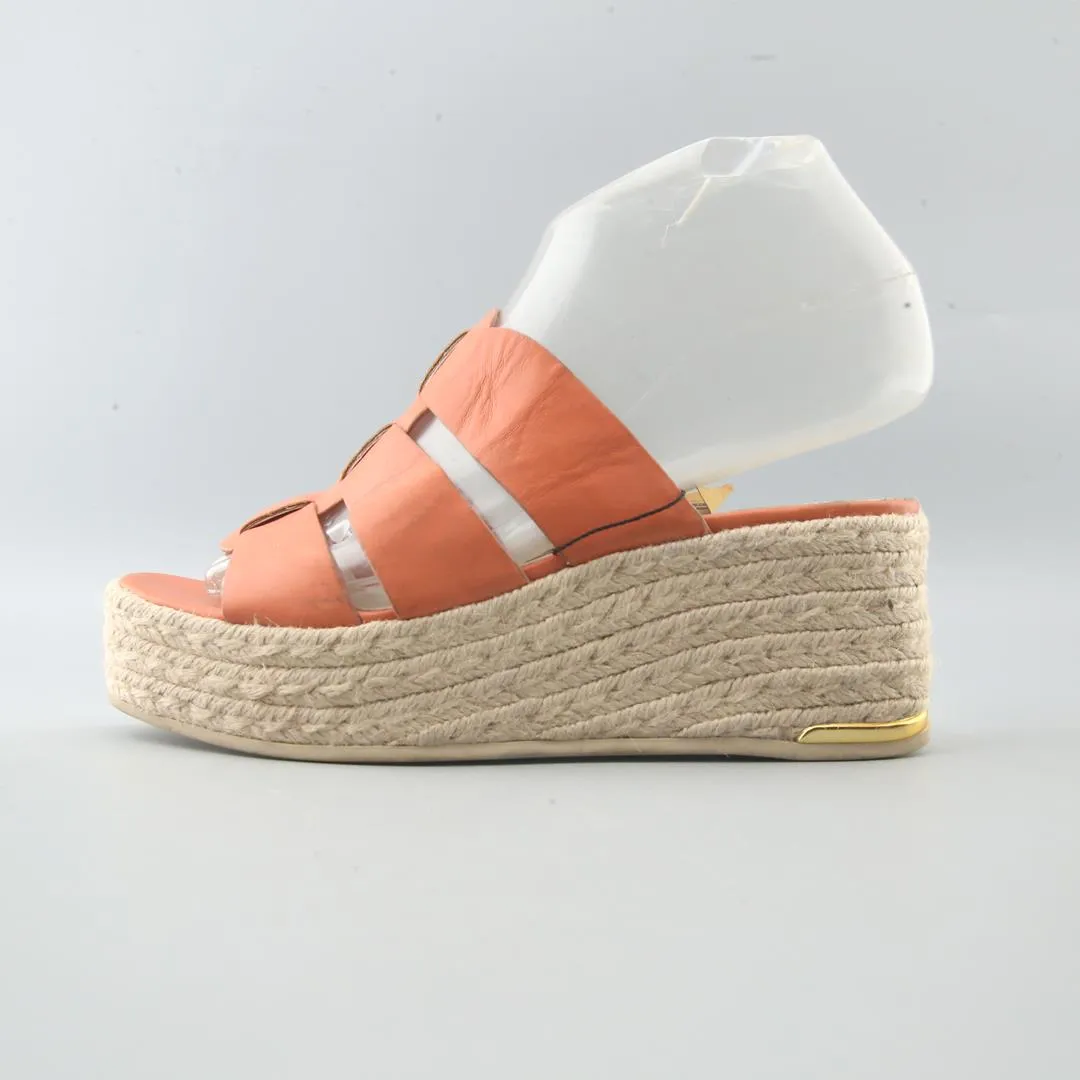 FRANCO SARTO . High Heel Illustration