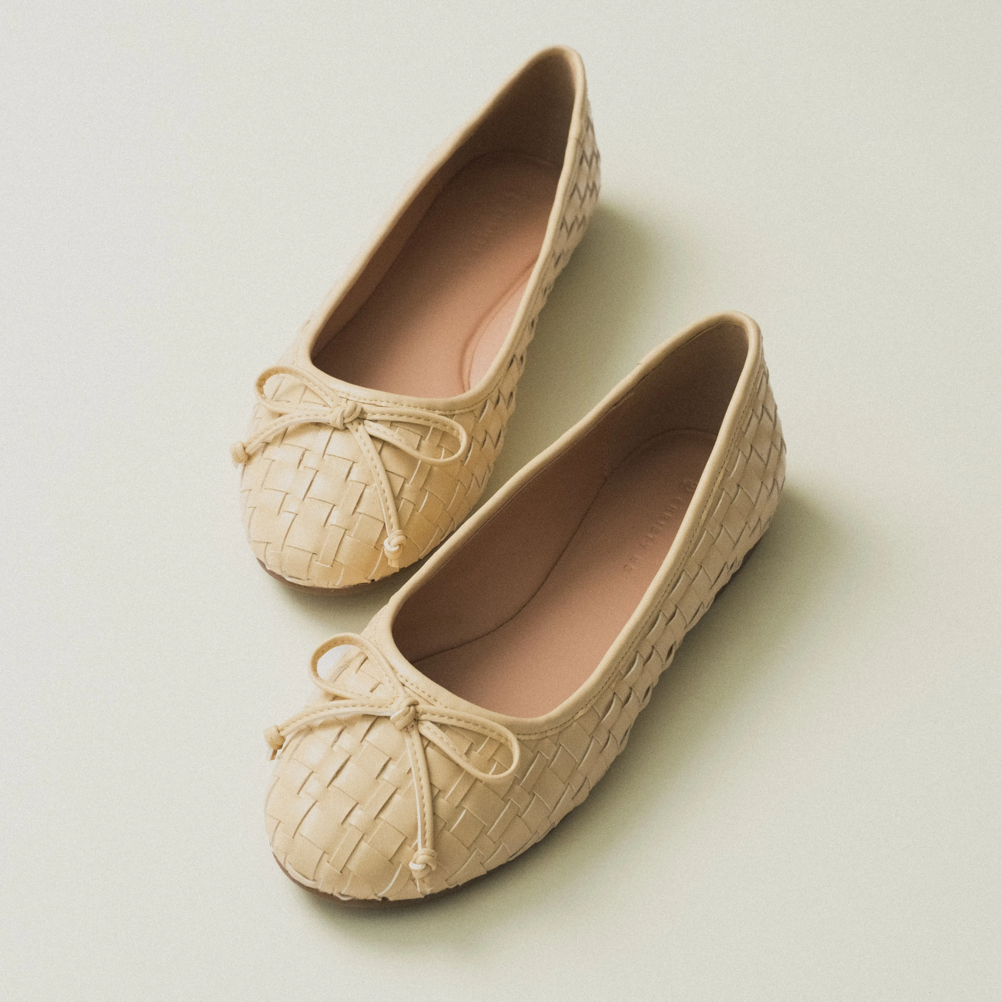 Best Indoor Shoes Flat Feet Giada Woven Flats