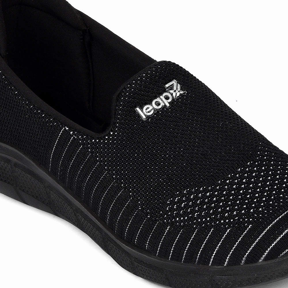 Leap7x Black Sports Non Lacing Walking Shoes For Women GHD-8 By Liberty Nike Reax 8 Mesh Training Shoes