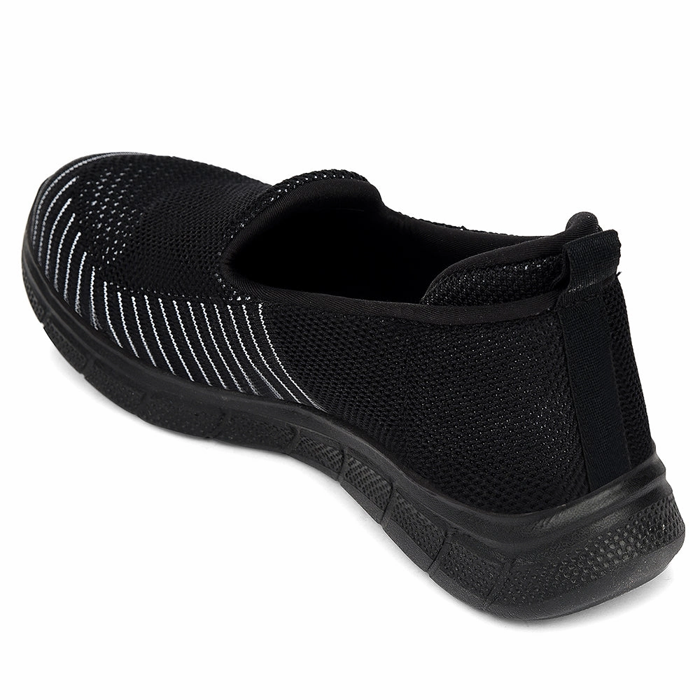 Leap7x Black Sports Non Lacing Walking Shoes For Women GHD-8 By Liberty Cloud X 3 Shift Cross Training Shoe