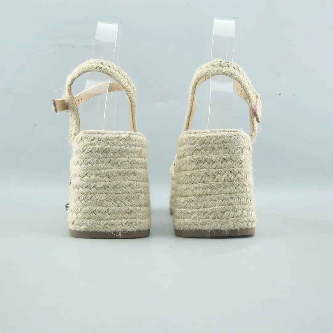 Trampling High Heels Porn LEFTIES .