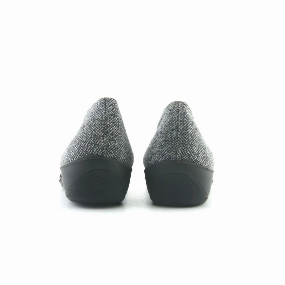 LIFE STRIDE  ISABELLA High Heel Shoes Size 5