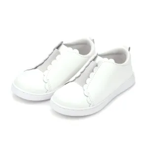 Pheobe Sneaker (Toddler/Little Kid) Sneakers With V Logo
