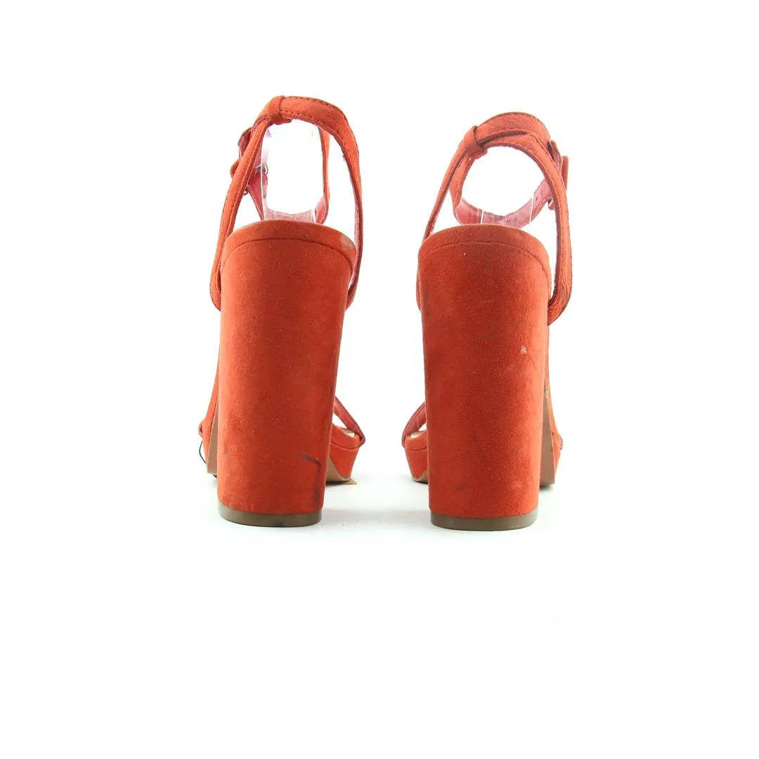 High Heels Trendy PULL & BEAR .