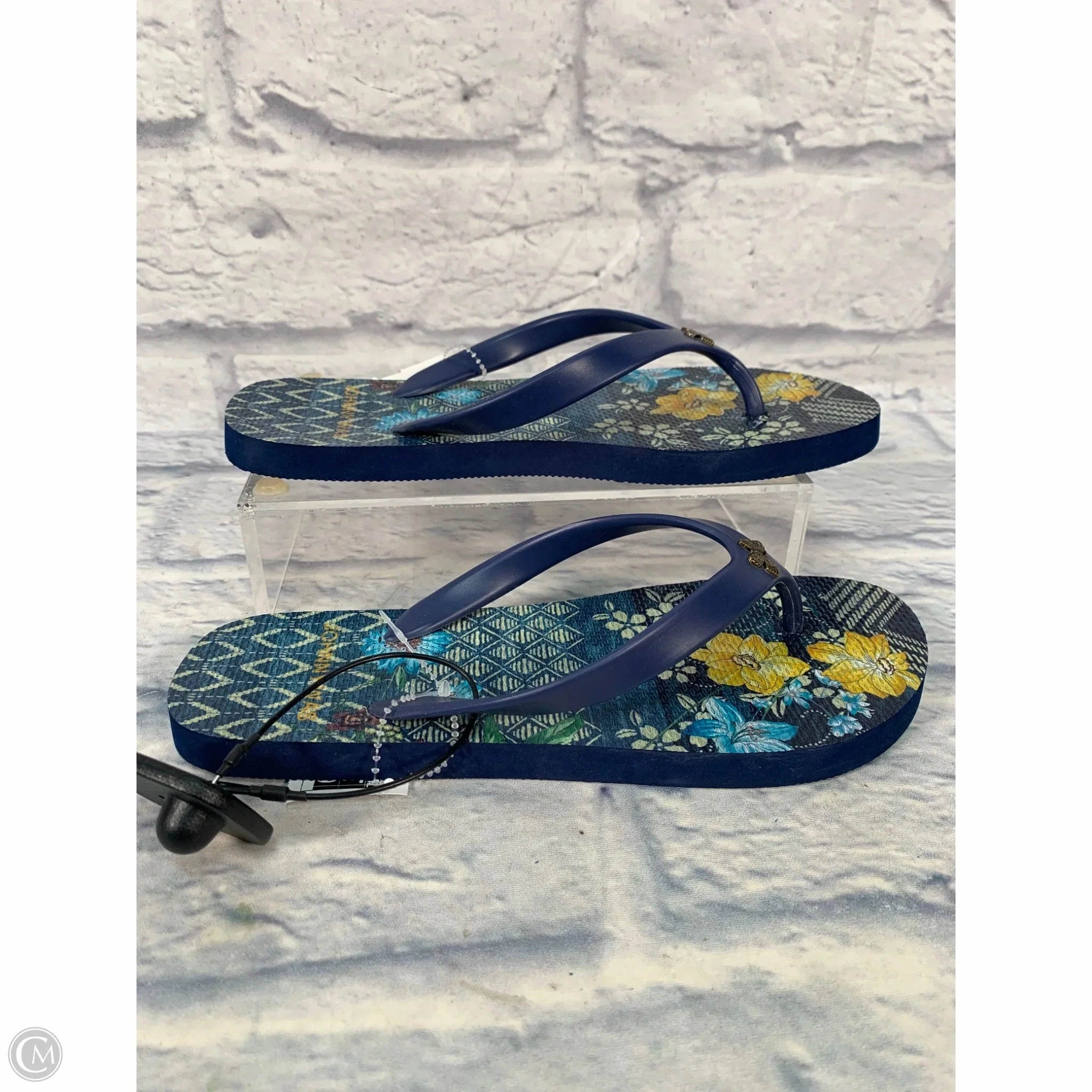 Sandals Flip Flops By Johnny Was In Blue, Size: 7 Katie And Kelly Flip Flops