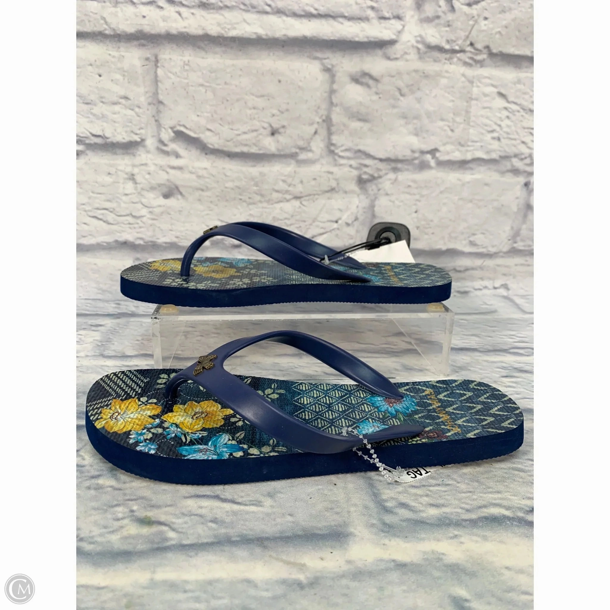 Sandals Flip Flops By Johnny Was In Blue, Size: 7 Red Flip Flops
