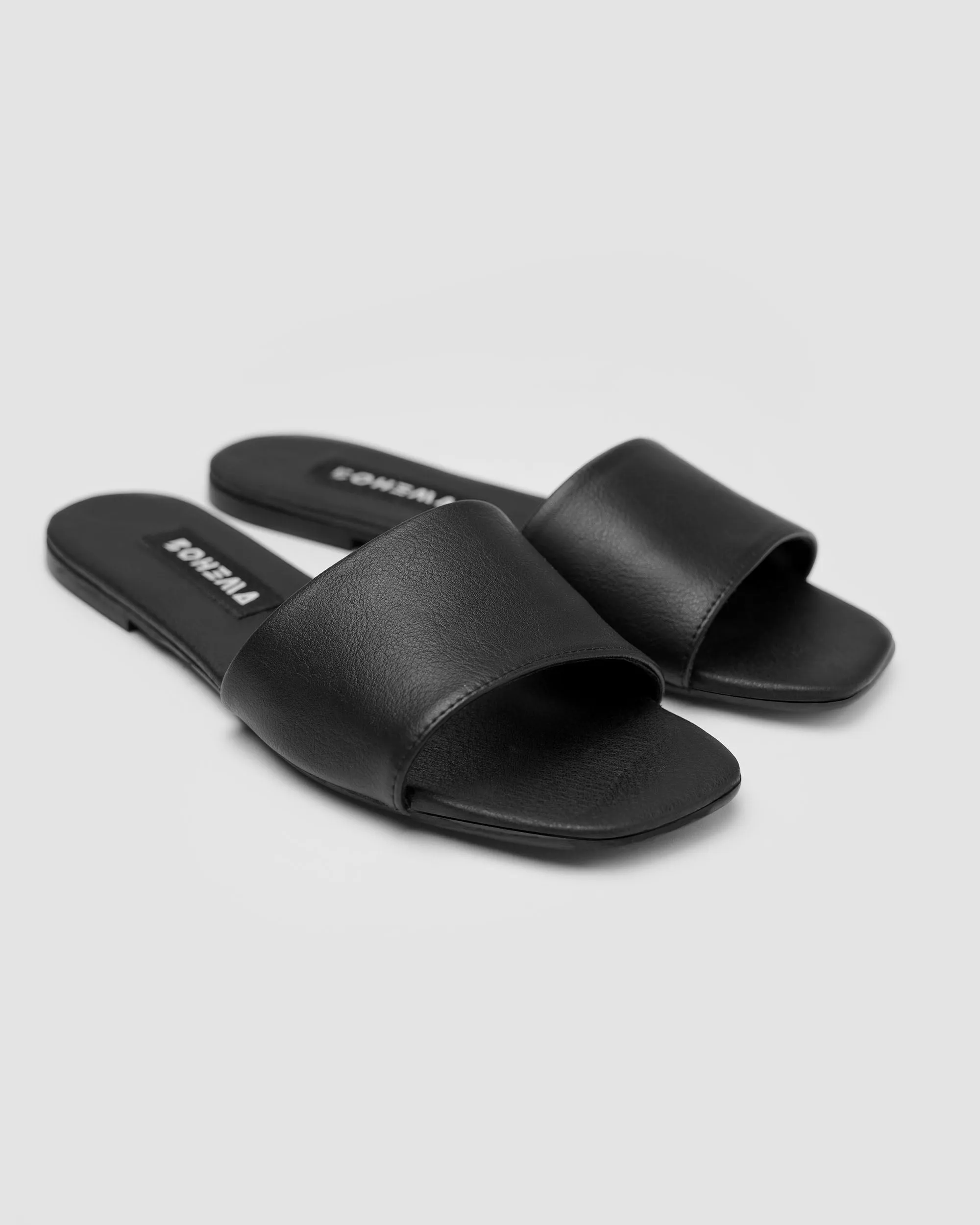 Mellow Slides Black vegan slides made of corn leather Open Toe Slip On Shoes