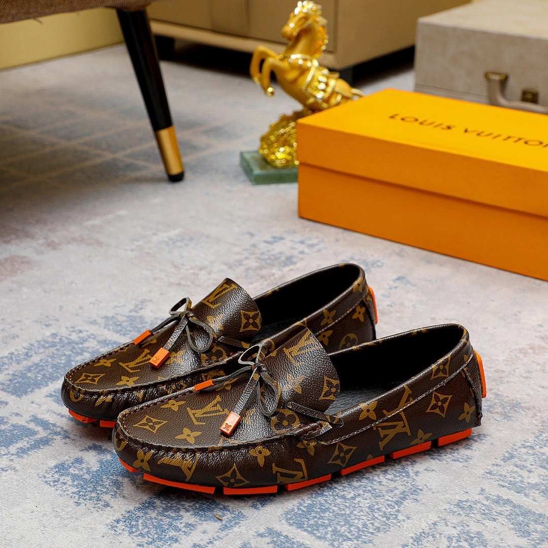 MSE073 LV Driver Moccasin / Size7-12 Turf Sneakers