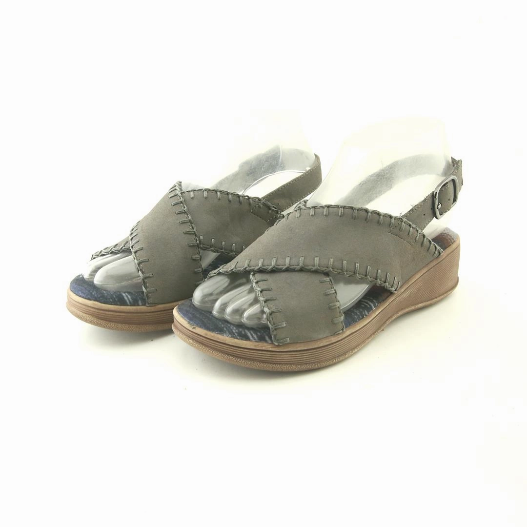 MUK LUKS . Flowered High Heels