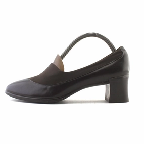 MUNRO . In High Heels