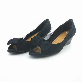 NICOLE BESTIE Really Really High Heels